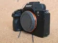 Sony a7II с грип и 5 батерии, снимка 3