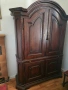 Старинен шкаф от масив, снимка 1