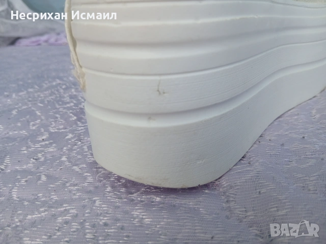 Прекрасни бели дантелени обувки / кецове на платформа – Номер 36, снимка 4 - Дамски елегантни обувки - 54969946