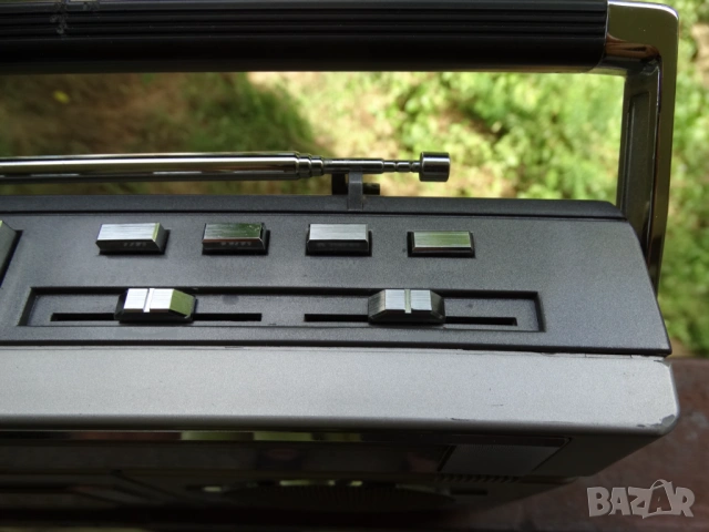GRUNDIG RR 550 ..., снимка 12 - Радиокасетофони, транзистори - 54721633