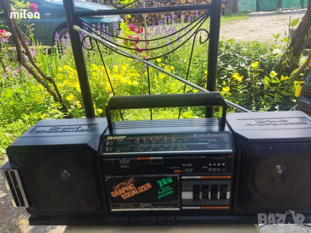Радиокасетофон Sharp GF-330H, снимка 2 - Радиокасетофони, транзистори - 54789262