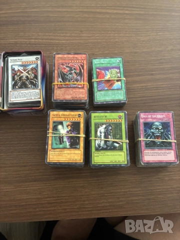 Карти Yu Gi Oh с кутия