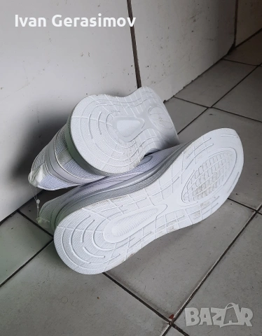 Маратонки Nike 43 номер, снимка 3 - Маратонки - 54660357