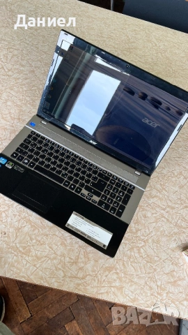 Лаптоп Acer V3