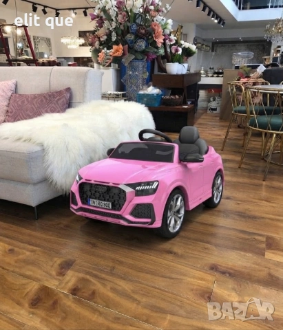 Детска акумулаторна кола Audi RS Q8 12V
