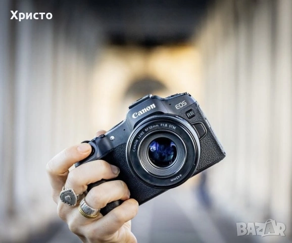 НОВО!!! Безогледален фотоапарат Canon - EOS R8, 24.2MPx, Black + Батерия LP-E17  , снимка 6 - Фотоапарати - 54681597