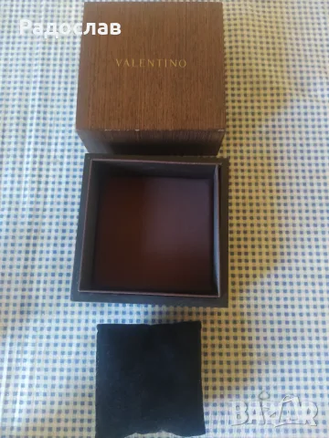 кутия за часовник VALENTINO, снимка 3 - Други - 55516313