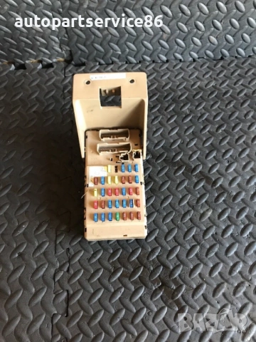 Кутия с предпазители за Subaru Legacy 2.0 Дизел (2003-2009) 82201AG032 804122