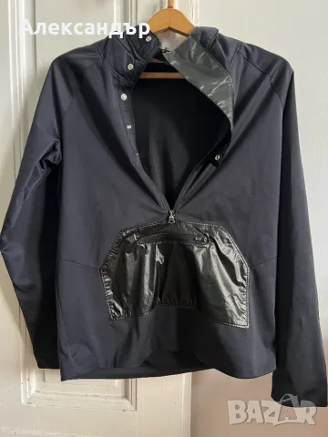 Яке Under Armour, размер S, снимка 2 - Спортни дрехи, екипи - 55630498