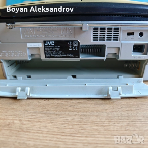 JVC RC-EZ36 радиокасетофон с USB и CD, снимка 7 - Радиокасетофони, транзистори - 54795659