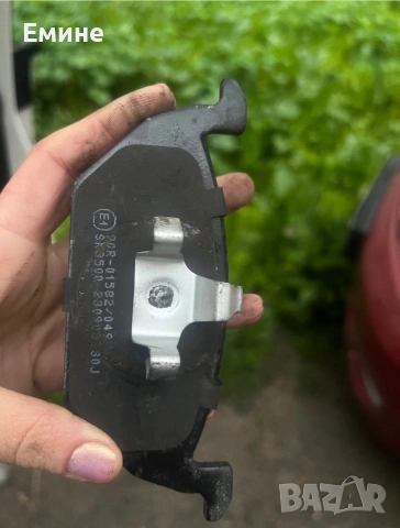 Bosch спирачни накладки предни 2 бр комплект seat ibiza и golf 4, снимка 4 - Части - 55258342
