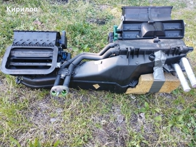 Кутия за парно оборудвана на AUDI A4 B6 , снимка 4 - Части - 54580101