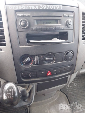 VW Crafter, снимка 13 - Бусове и автобуси - 54878350