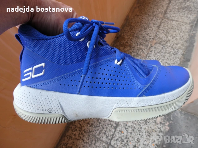 продавам баскетболни маратонки under armour curry 3,номер 36,5 сини., снимка 8 - Маратонки - 54537919