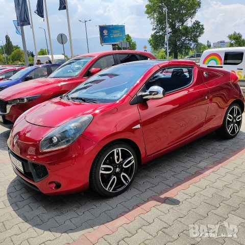 Renault Wind Targa