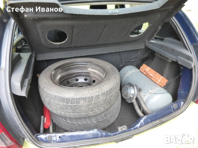 Лек автомобил Дачия Сандеро  1,4, снимка 9 - Автомобили и джипове - 54987986