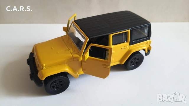 2015 Maisto Jeep Wrangler Unlimited - Мащаб 1:41, снимка 2 - Колекции - 54762581