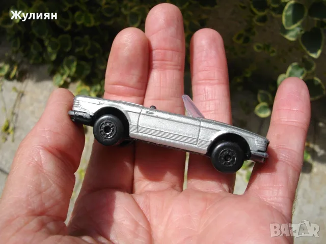 MATCHBOX DINKY BULGARIA MERCEDES 350 SL МАЧБОКС, снимка 2 - Антикварни и старинни предмети - 55406578