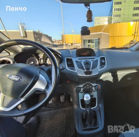 Ford Fiesta 1.4 Бензин/Фабрична газ, снимка 6 - Автомобили и джипове - 54906218