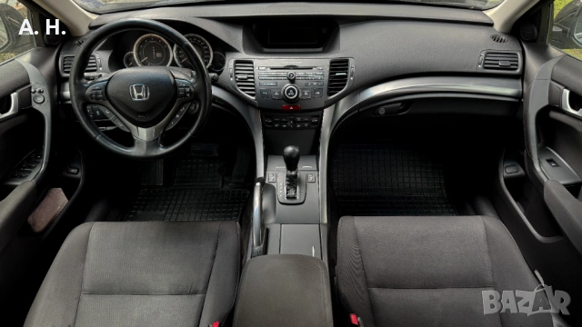 Honda Accord Tourer 2. 2 i-DTEC | FACELIFT Lifestyle | Автоматик , снимка 13 - Автомобили и джипове - 54900951