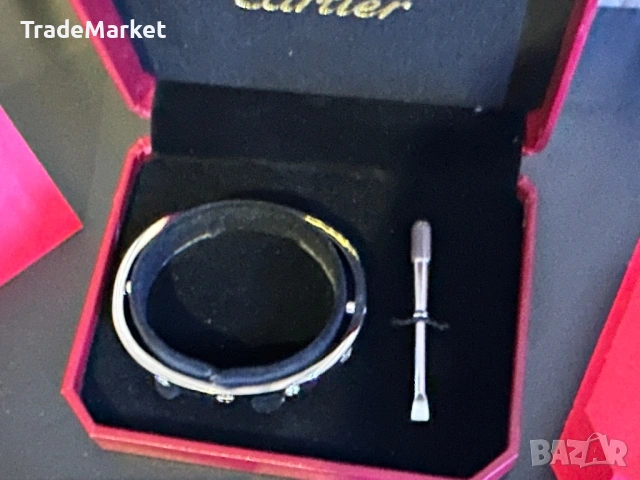 Нова Гривна Cartier LOVE в сребърен цвят с пълна опаковка и аксесоари, снимка 2 - Гривни - 54279358