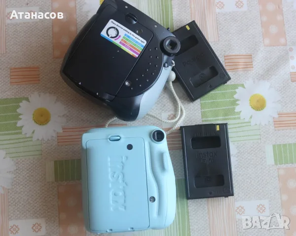 Fujifilm Instax Mini 11 и Polaroid 300 Instant Film , снимка 4 - Фотоапарати - 55540132