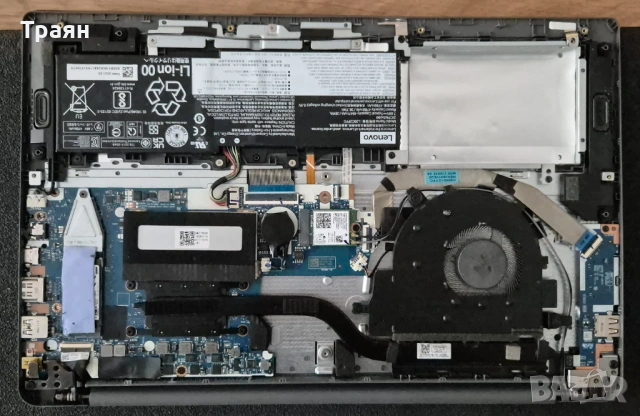Продавам лаптоп Lenovo Ideapad 3 15ITL6 - с дефект, снимка 4 - Лаптопи за дома - 54830585