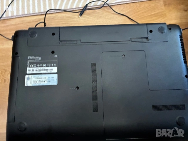 Лаптоп Samsung  NP305E7A, снимка 3 - Лаптопи за дома - 54330133