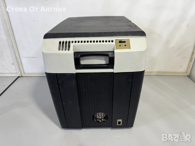 Хладилник / чанта  - Halfords 12V, снимка 3 - Хладилници - 54602634