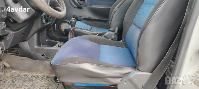 Пежо Партнер 1.9 D 69 к, снимка 11 - Автомобили и джипове - 54165914