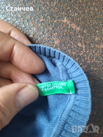 Класически мъжки пуловер United Colors of Benetton с V-образно деколте, размер XL, снимка 3 - Пуловери - 54980261