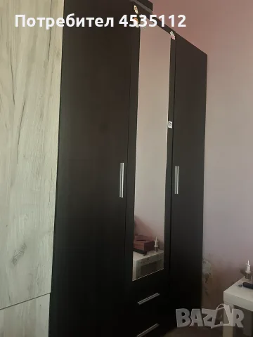 Тристаен гардероб , снимка 2 - Гардероби - 55695269