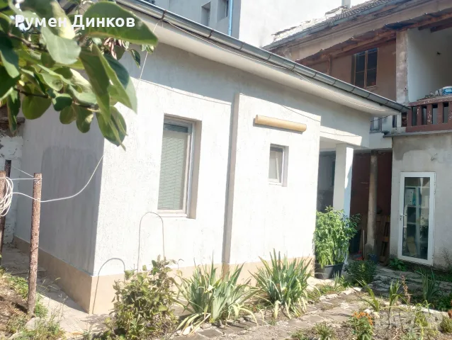 Давампод наем самостоятелна къщичка.
