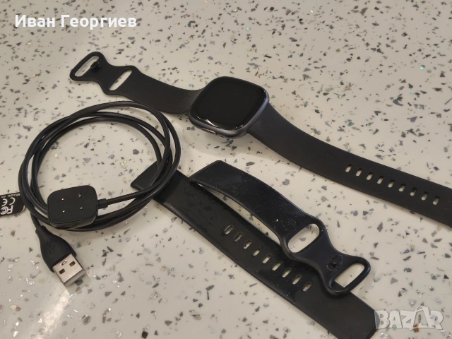 Fitbit Versa 4 -смарт часовник 