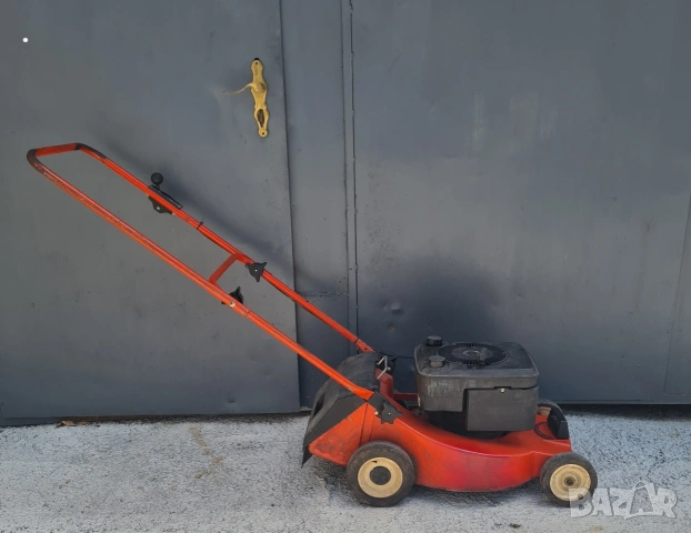 Бензинова косачка американски двигател Briggs stratton , снимка 2 - Градинска техника - 55253140