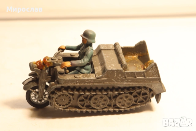 1:32?? Britains Deetail WW2 Kettenkrad ВОЕНЕН МОДЕЛ ВОЙНИК, снимка 2 - Колекции - 54562441