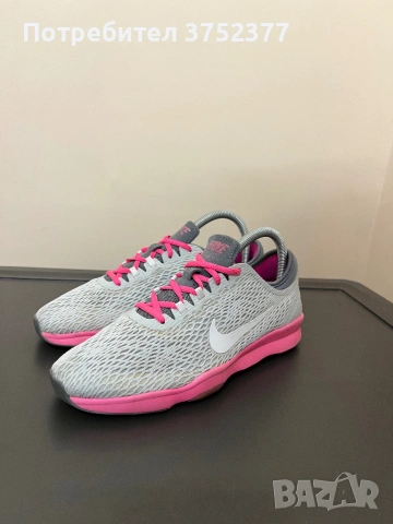 Оригинални маратонки Nike 38 номер, снимка 3 - Маратонки - 53960505