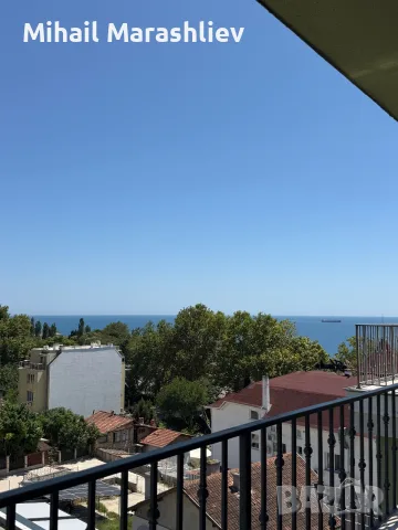 Тристаен с паркомясто Паркмарт