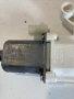 Мотор за стъклоповдигач за задна дясна врата за Chrysler Sebring 2.0 Crd (2008) 0130822329, снимка 2
