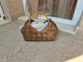 ПЛЕТЕНА КОШНИЧКА ОТ ТРЪСТИКА  И СТОЙКА ЗА ВИНО, снимка 2