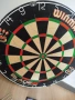 Професионална сизалова мишена за дартс Winmau Blade 5 + Комплект стрелички и пера, снимка 4