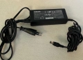 Оригинално зарядно за лаптоп Toshiba 15V 4A , зарядно Toshiba, снимка 1