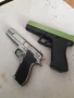 2 пистолета на цената на един ! Airsoft Glock + Метален пистолет с капси., снимка 1