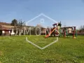 Затворен комплекс в с. Емен, обл. В. Търново, снимка 6