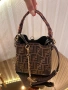 Дамска Чанта Fendi, снимка 1