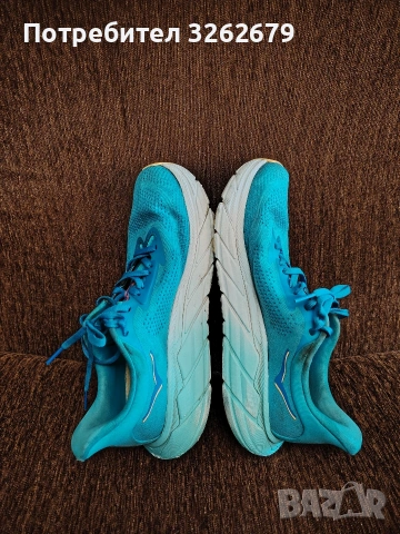 Hoka Arahi 7 оригинални размер 41.5, снимка 2 - Маратонки - 54224130