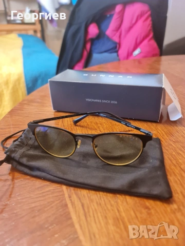 Продавам GUNNAR Apex Onyx Navy Amber геймърски очила за компютър., снимка 2 - Слънчеви и диоптрични очила - 54671516