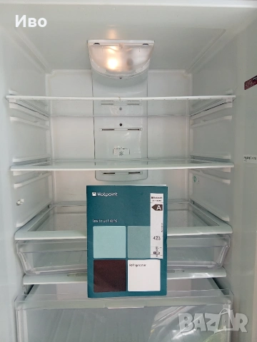 Голям хладилник с фризер " Hotpoint" 190/70/70см с "No frost" система! Спешно и изгодно!, снимка 2 - Хладилници - 54669131