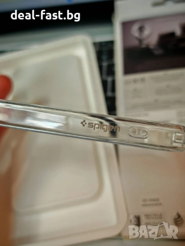 Твърд калъф Spigen Ultra Hybrid за Apple iPhone 17 Pro Max / Кристално прозрачен / ACS10278 /, снимка 6 - Калъфи, кейсове - 54415861