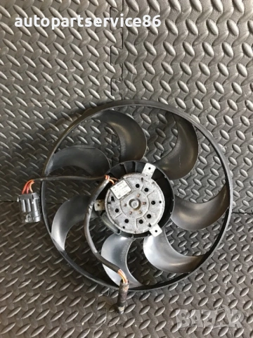 Мотор на вентилатор на радиатор за Opel Omega 2.2 DTI (2002) 24436490 0130303288